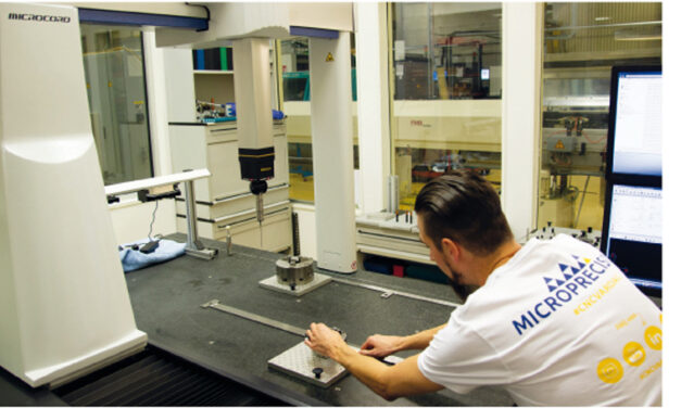 MICROPRECISION STREAMLINAR CNC PROGRAMMERING MED CAM